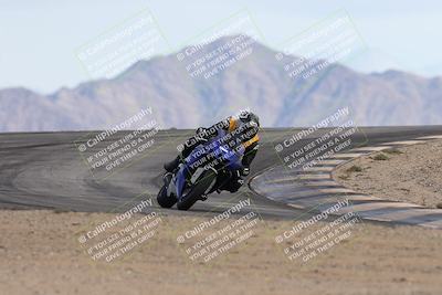 media/Nov-16-2025-Race Pace (Sun) [[8c5fa54630]]/Non Verified Riders (1st 20 Minutes)/6-Turn 12 (2pm)/